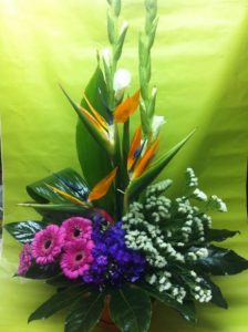 זרים וסידורי פרחים