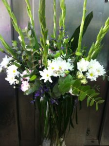 זרים וסידורי פרחים