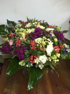 זרים וסידורי פרחים